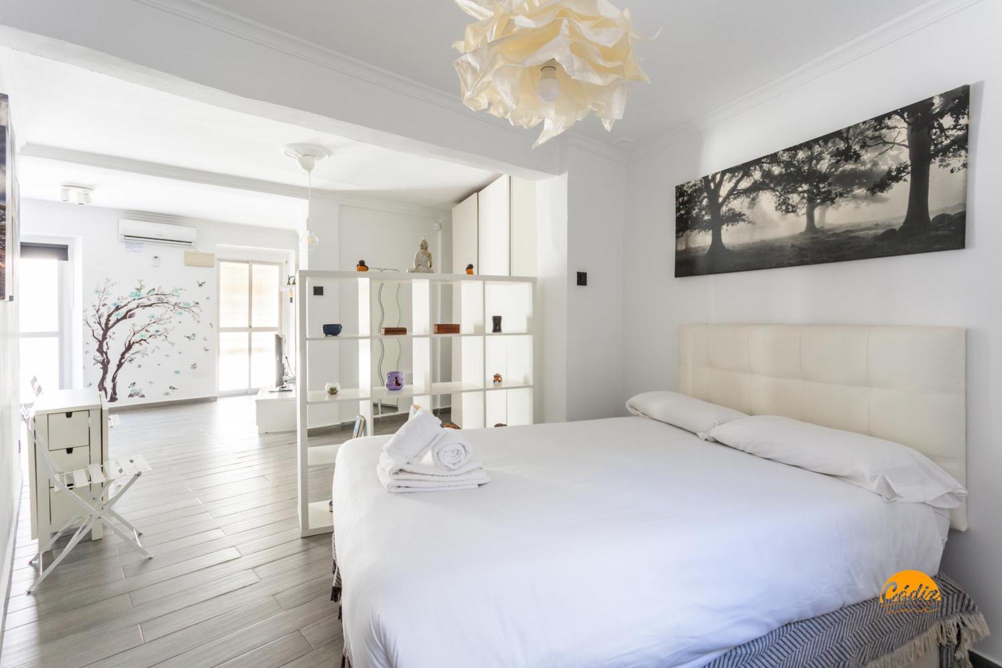 Appartamento Modern Haven Loft By Cadiz Time Esterno foto