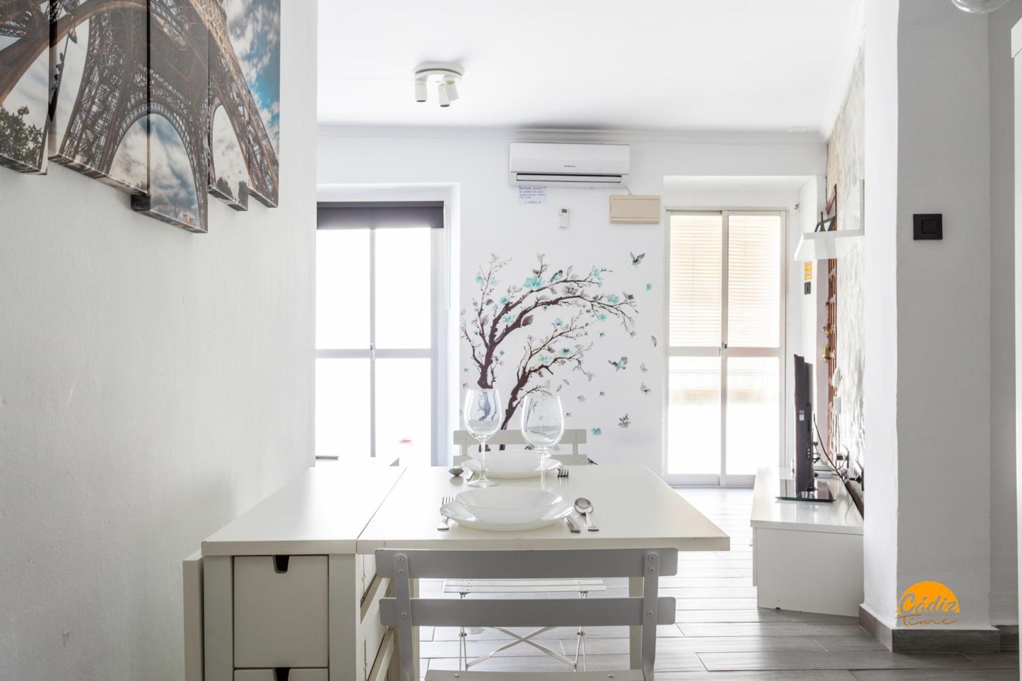 Appartamento Modern Haven Loft By Cadiz Time Esterno foto